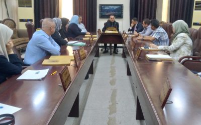 عميد كلية الطب يلتقي الكادر المتقدم ورؤساء الفروع العلمية ومسؤلي الشٌعب والوحدات الادارية