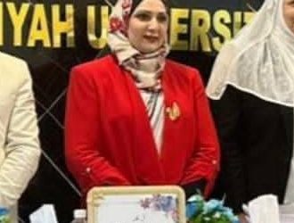 تدريسية  في كلية الطب عضواً في لجنة  مناقشة  اطروحة دكتوراة  في الجامعة المستنصرية