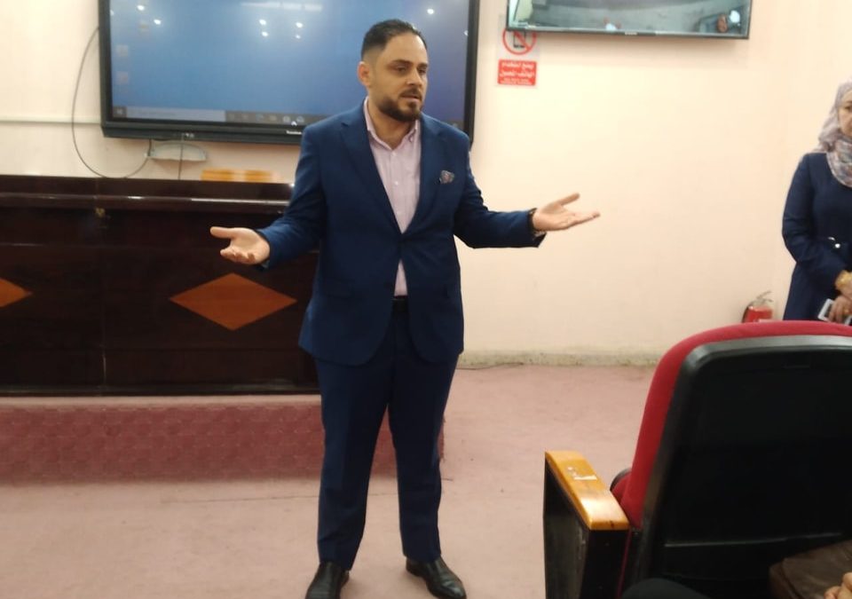كلية الطب تعقد لقاءً موسعاً مع ممثلي المجموعات الطلابية لكافة المراحل الدراسية
