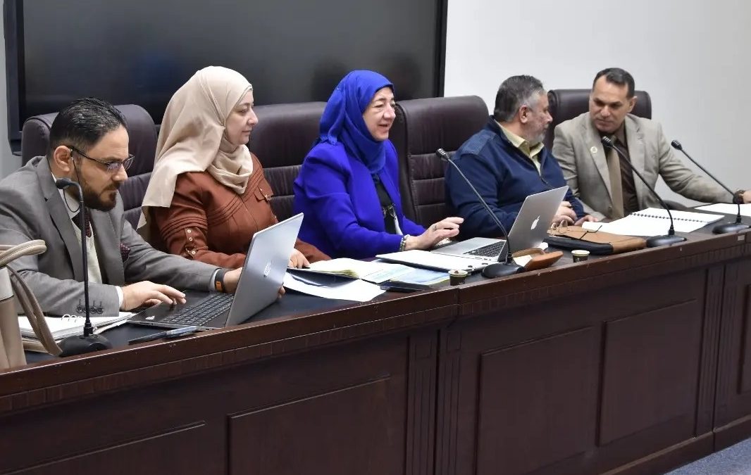 جانب من الاجتماع الدوري للجنة الاعتمادية في كلية الطب
