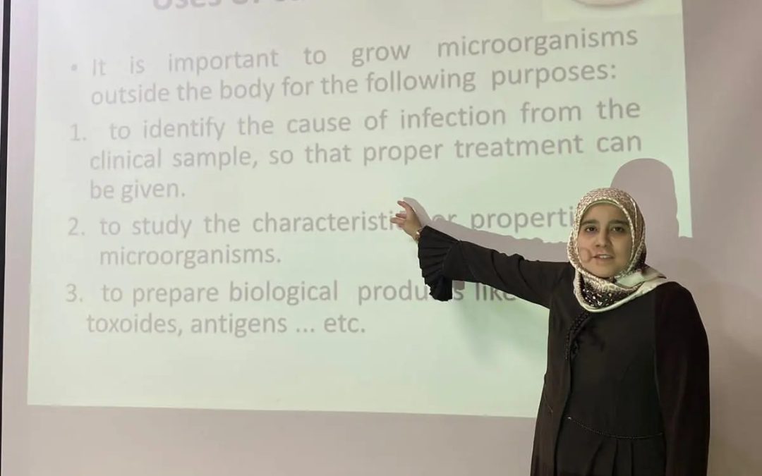 اساسيات الزراعة البكتيرية عنوان ورشة عمل في كلية الطب