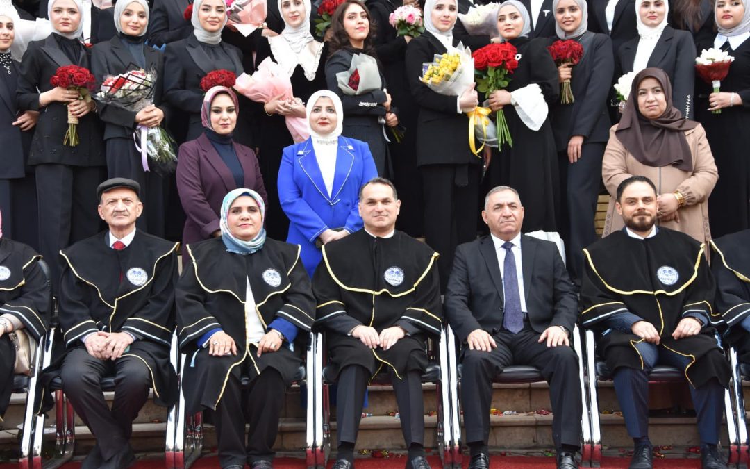 كلية الطب تنظم حفل ترديد قسم تخرج الدفعة الثامنة لطلبتها