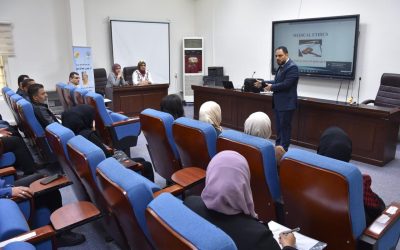 كلية الطب تطلق برنامج تطوير مهارات طلبة الدراسات العليا