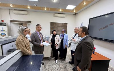 لجنة جامعية للسيطرة على تداول المواد الكيميائية والبيولوجية السامة والخطرة تزور كلية الطب