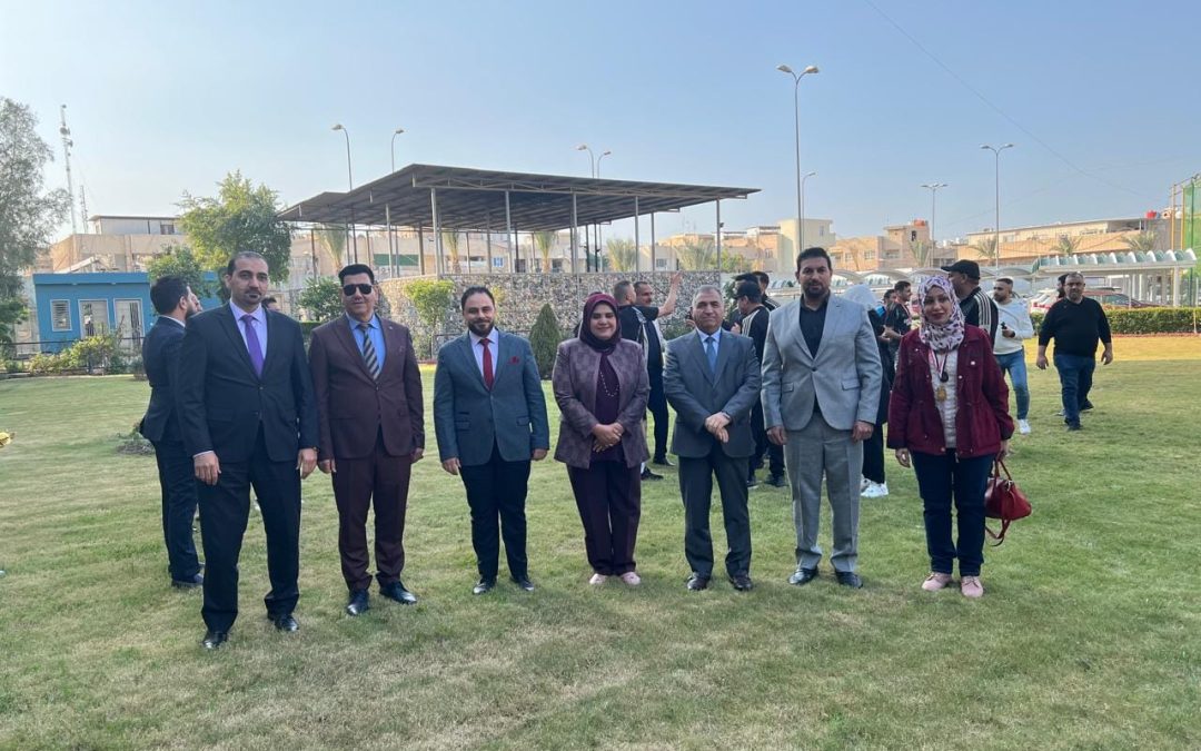 رئيس الجامعة العراقية الاستاذ الدكتور علي الجبوري يكرم فرق الكليات الفائزة بالمسابقات الرياضية