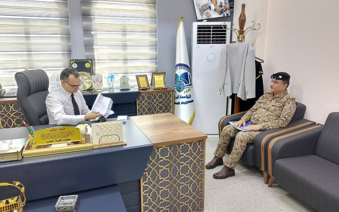 عميد كلية الطب يخصص يوم الأحد من كل أسبوع لاستقبال طلبات المواطنين والموظفين