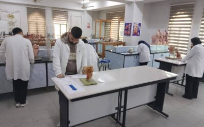 كلية الطب تنظم الامتحانات العملية للفروع الاساسية لنصف السنة “الامتحانات العملية: خطوة نحو التميز الأكاديمي”