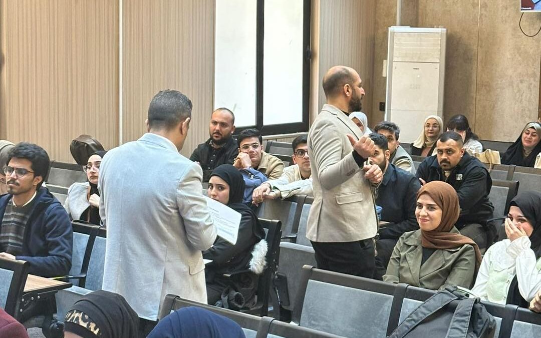 إقامة ورشة عمل تفاعلية لطلبة المرحلة السادسة ضمن التدريب السريري لفرع الجراحة