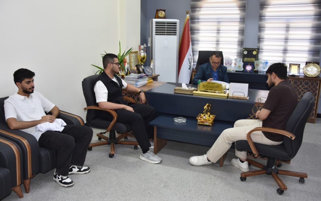 عميد كلية الطب يلتقي ممثلي طلبة المرحلة الثالثة ويستمع لملاحظاتهم حول المواد والامتحانات العملية