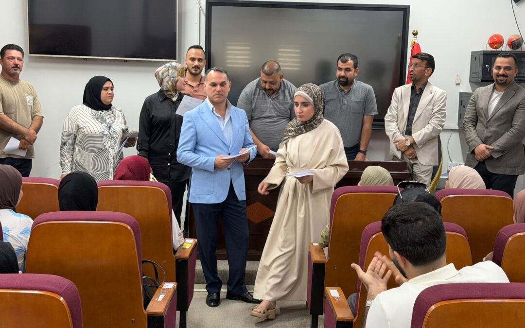 عمادة كلية الطب توزع نتائج الامتحانات النهائية لطلبة المرحلة السادسة بحضور السيد العميد